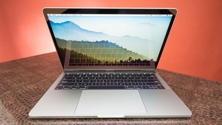 Macbook Pro 2017 Giá Bao Nhiêu?