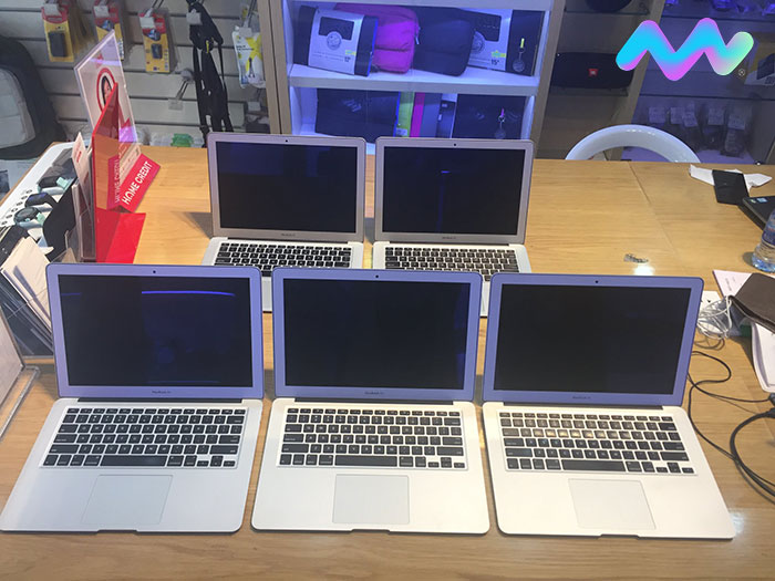 co-nen-mua-macbook-air-cu-gia-re-8