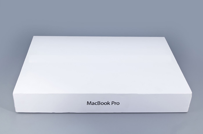 macbook-pro-1978-la-hang-gi-3