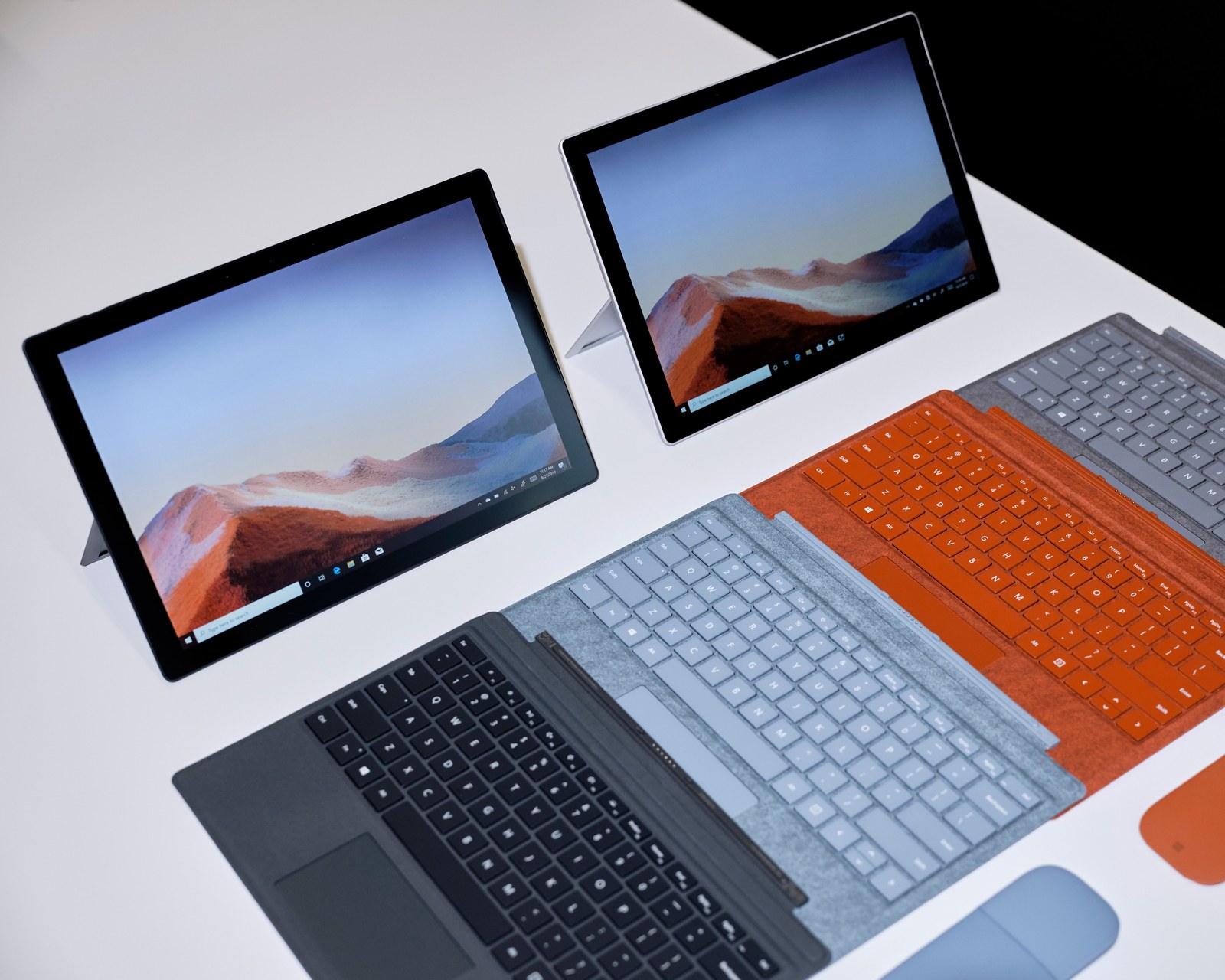  Microsoft Surface Pro 7 chính hãng
