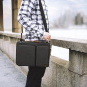 Tomtoc_usa_360_shoulder_bags_macbook_15_7