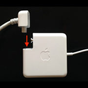 Day_noi_dai_o_sac_macbook_4