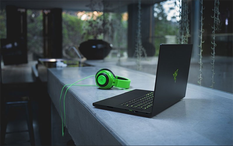 Giá laptop Razer bao nhiêu tiền