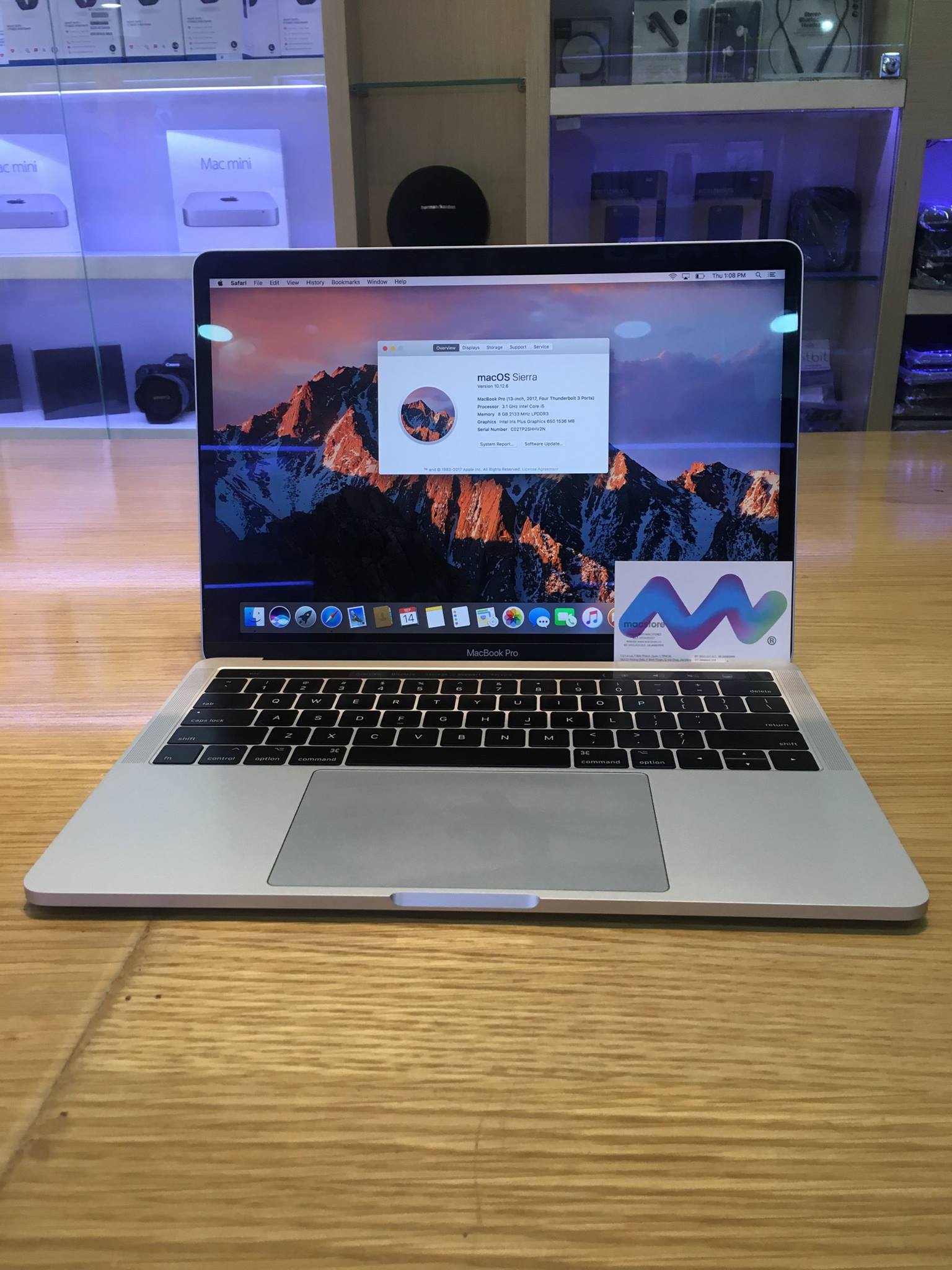 Phần thiết kế của Macbook Pro 2017