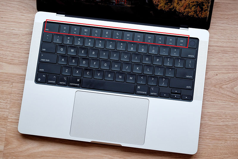 macbook-pro-14-inch-2023-m3-24gb-1tb-keyboard-fuction.jpg