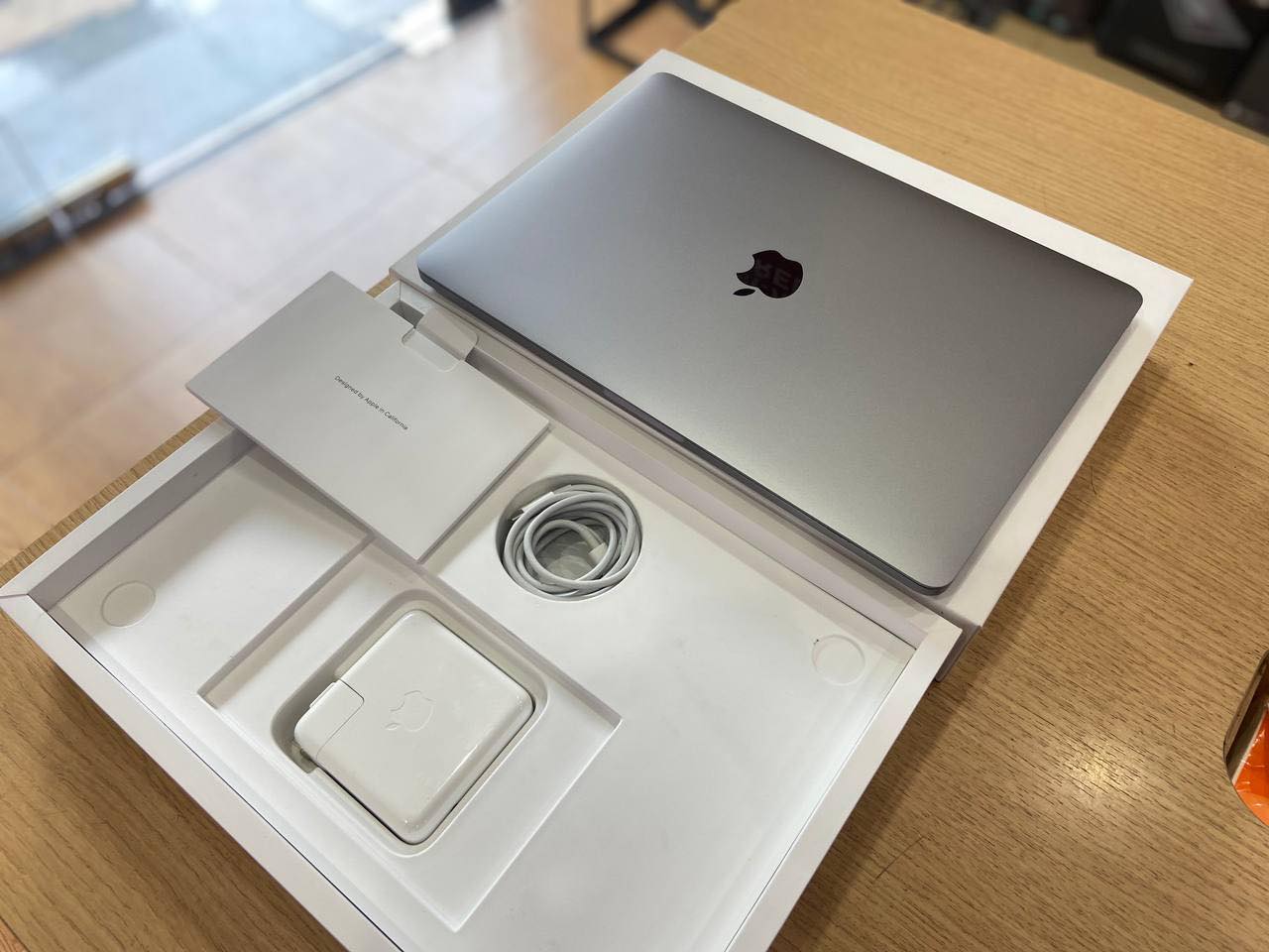 Macbook Pro 2020 13 inch