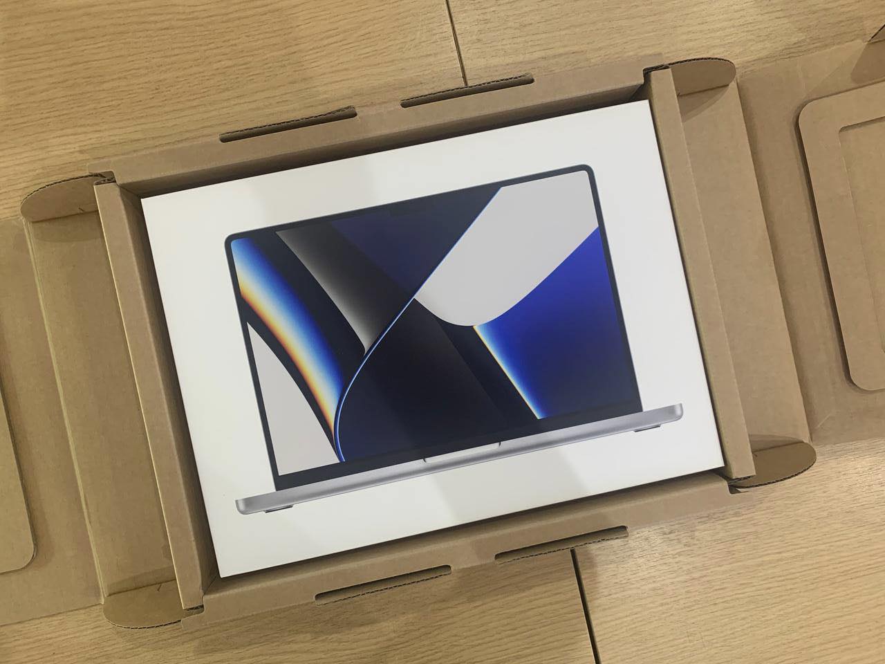Macbook Pro 14 inch 2021 tại cửa hàng Macstore - Ảnh 8