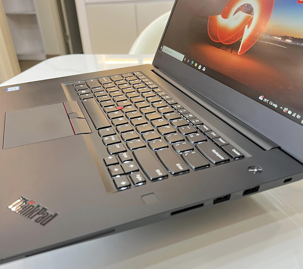 cổng kết nối Laptop Lenovo Thinkpad P1