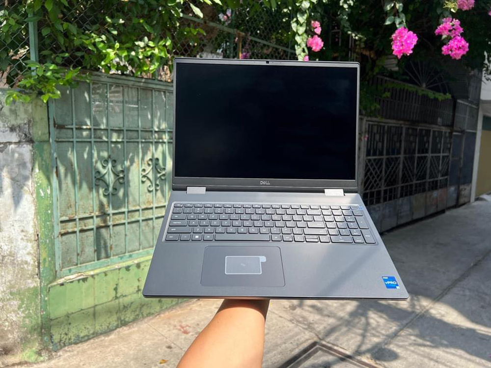 thiết kế Dell Precision 7670