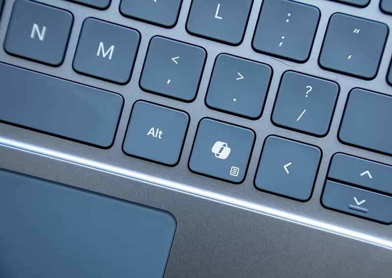 surface-laptop-13-inch-copilot-key