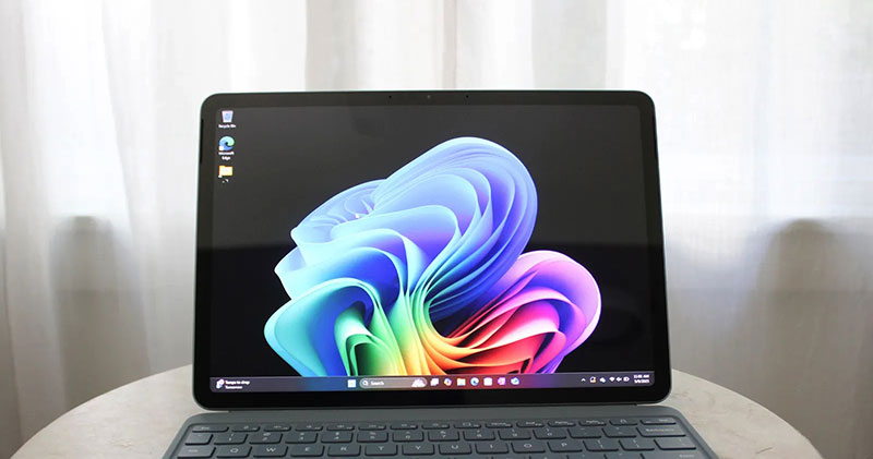 surface-pro-12-inch-man-hinh-2