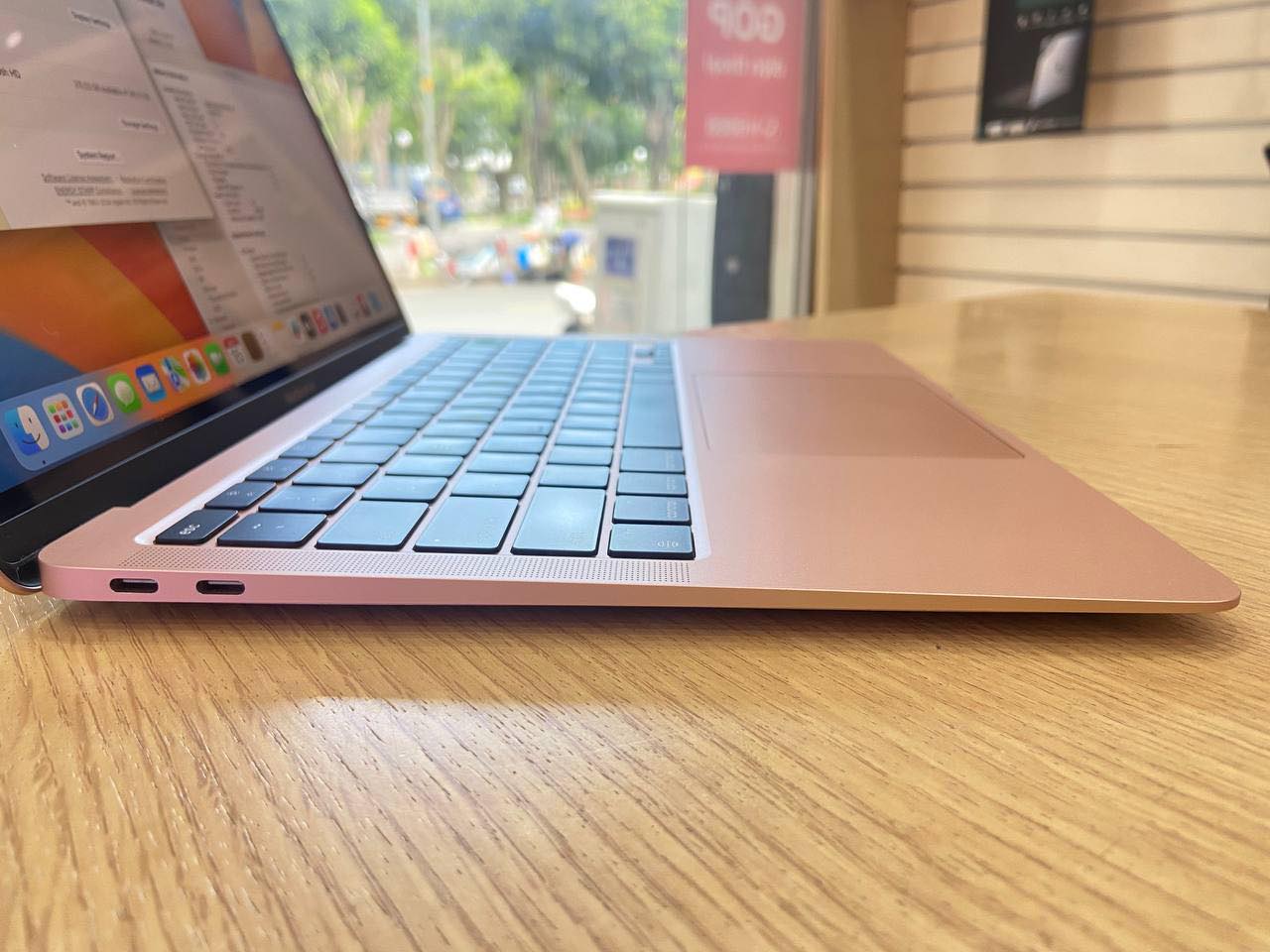 Macbook Air M1 13 inch cũ - Hình 2