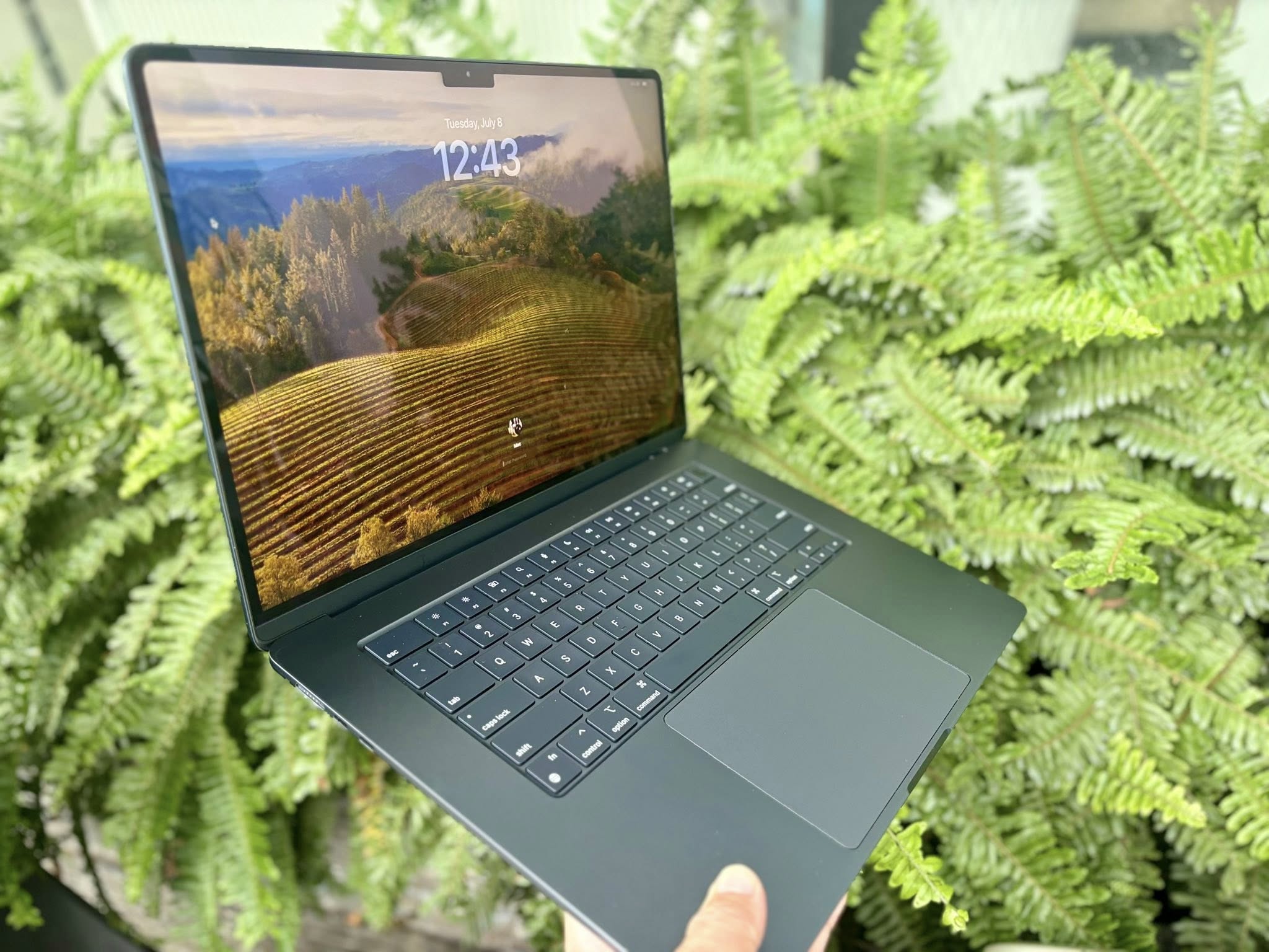 Macbook Air M3 15 inch cũ - Hình 3