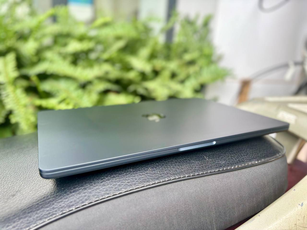 Macbook Air M3 15 inch cũ - Hình 1