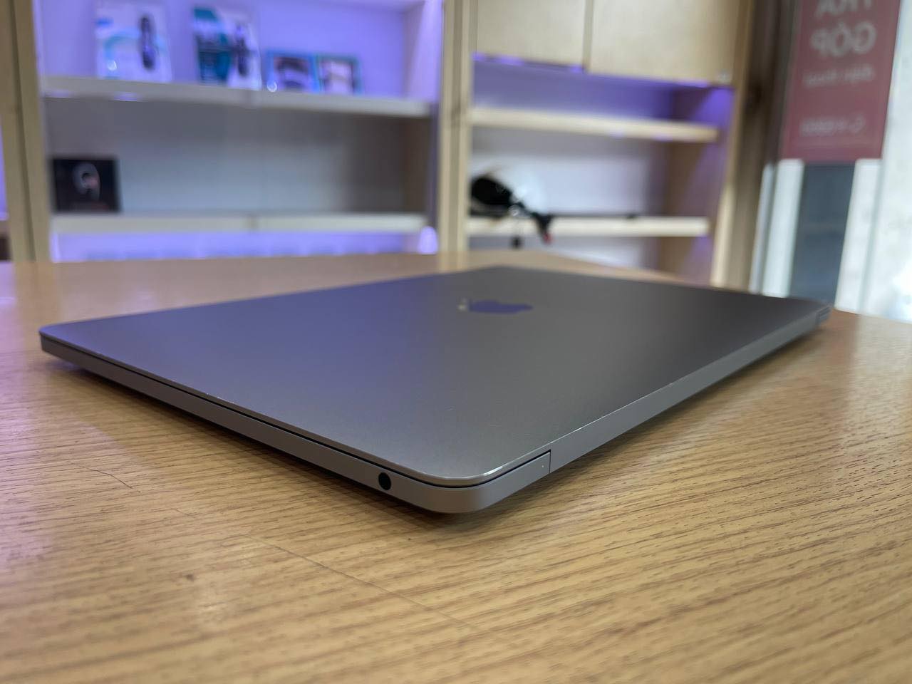mua MacBook Pro M1 13 inch cũ - Hình 1