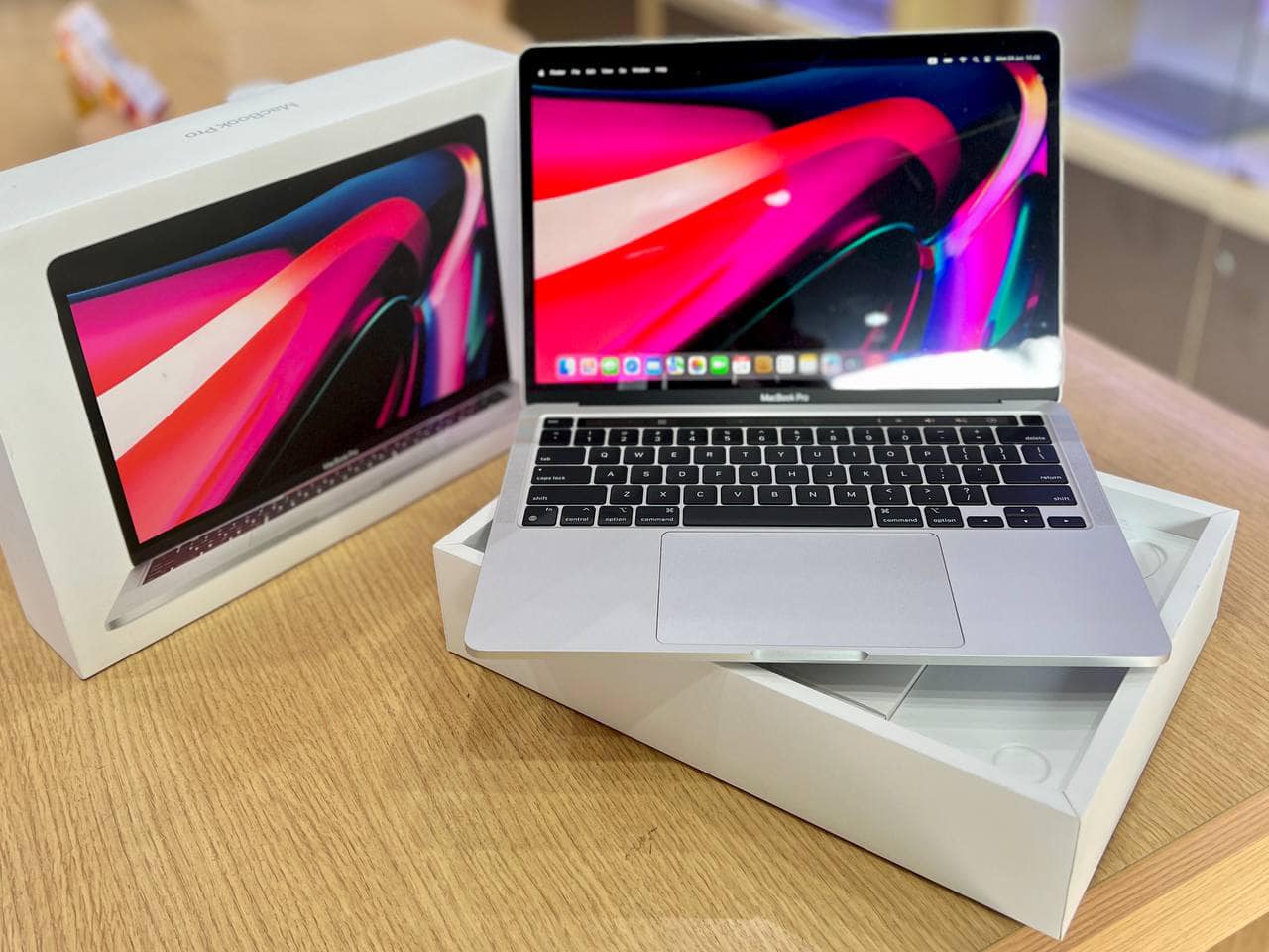 mua MacBook Pro M2 13 inch cũ - Hình 4