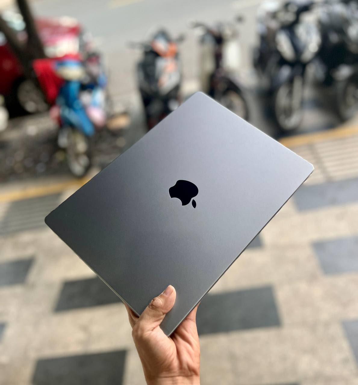 Giá bán MacBook Pro M2 14 inch cũ - Hình 4