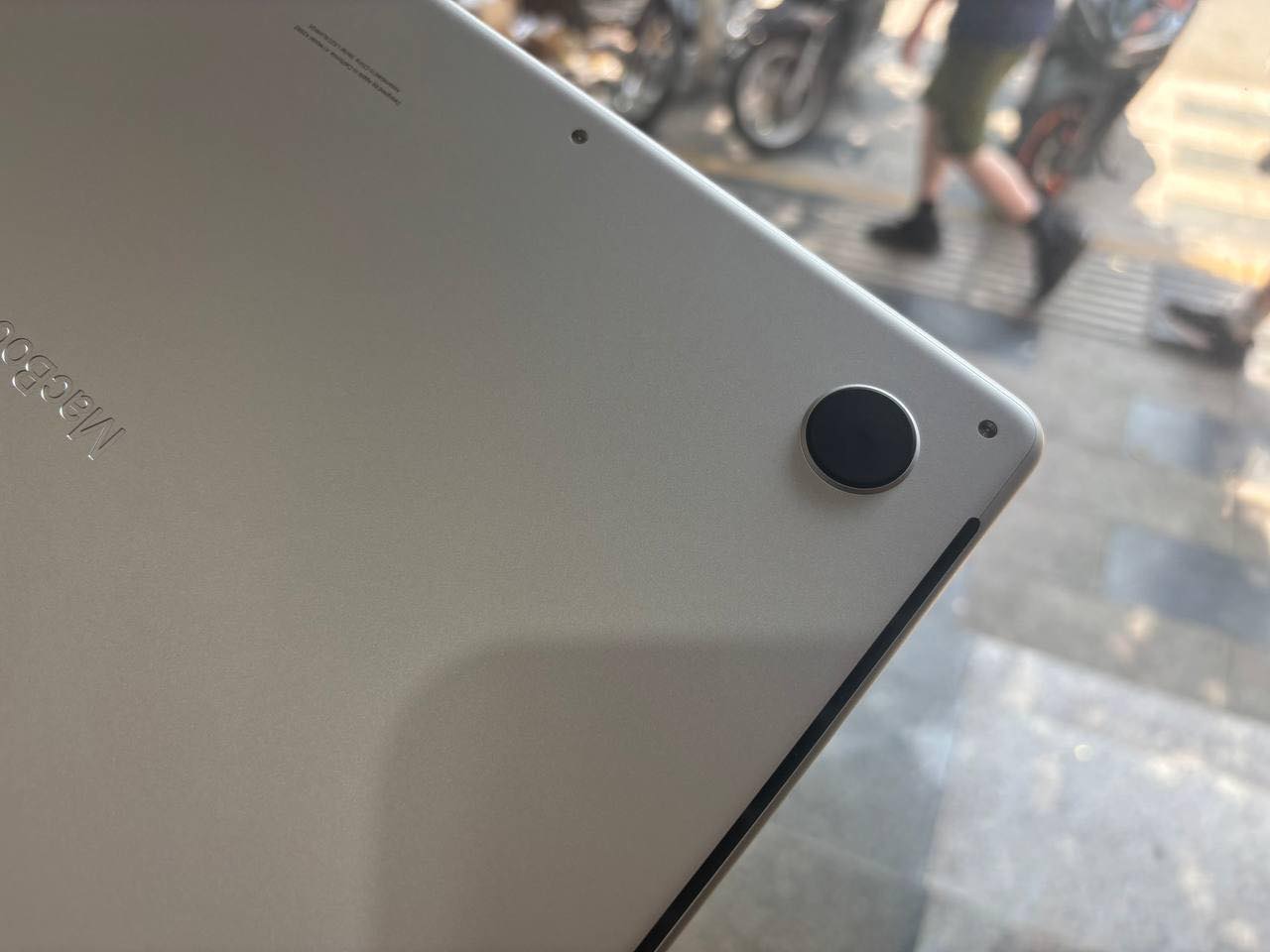 Macbook Pro M3 16 inch cũ - Hình 4