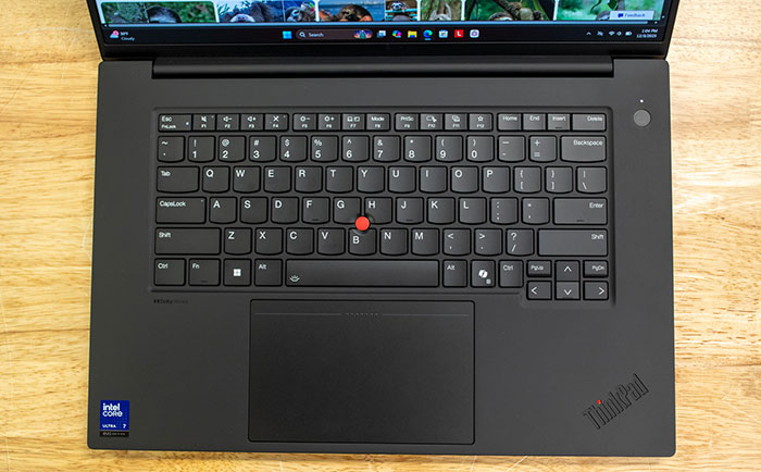 thinkpad-p1-gen-8-ban-phim